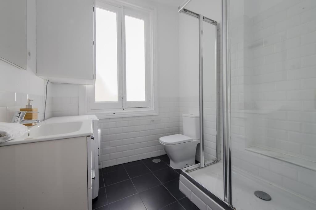 Petite E Chic Loft Para 3 En El Corazon De 马德里 外观 照片