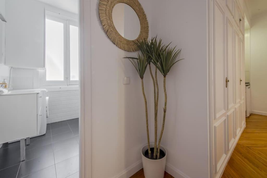 Petite E Chic Loft Para 3 En El Corazon De 马德里 外观 照片