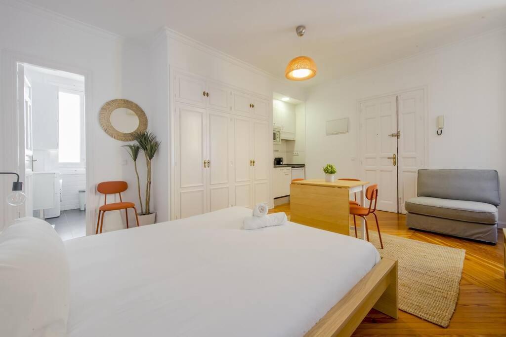 Petite E Chic Loft Para 3 En El Corazon De 马德里 外观 照片