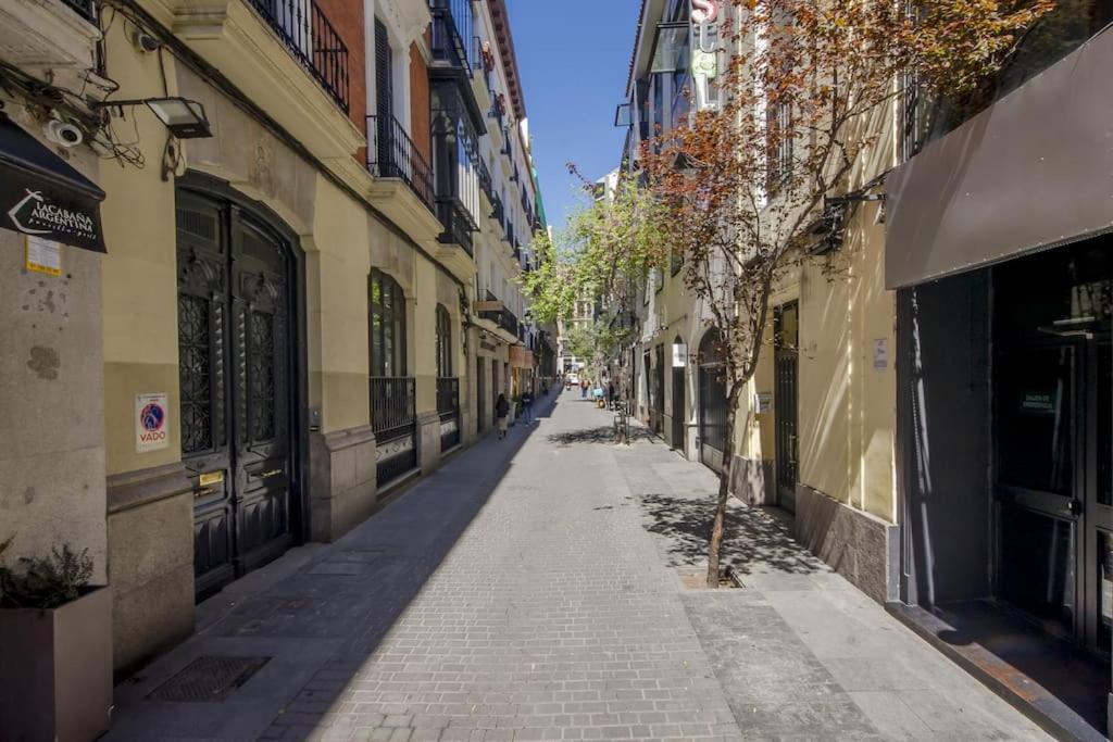Petite E Chic Loft Para 3 En El Corazon De 马德里 外观 照片